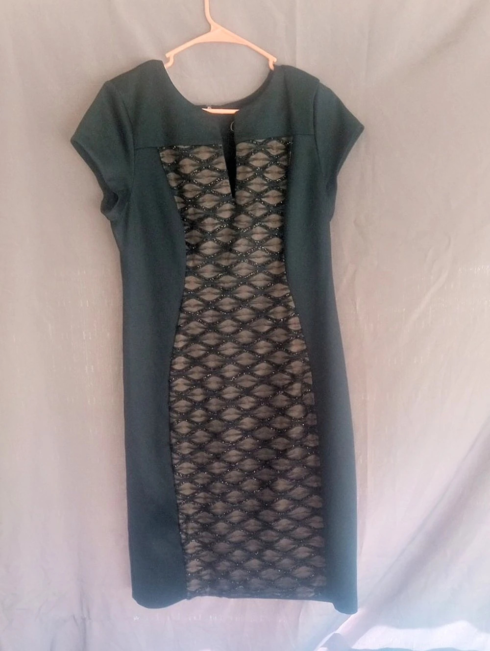 Connected Apparel Geometric Panel Dress in Green & Black Size 14